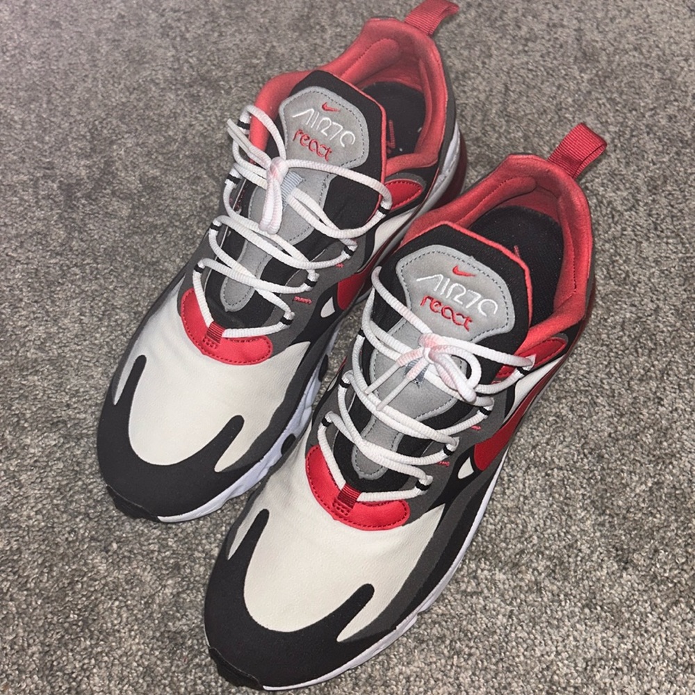 Nike Air Max 270